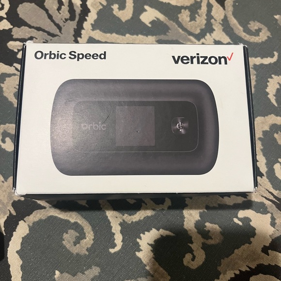 Black Portable Wi-Fi Hotspot - Picture 6 of 7